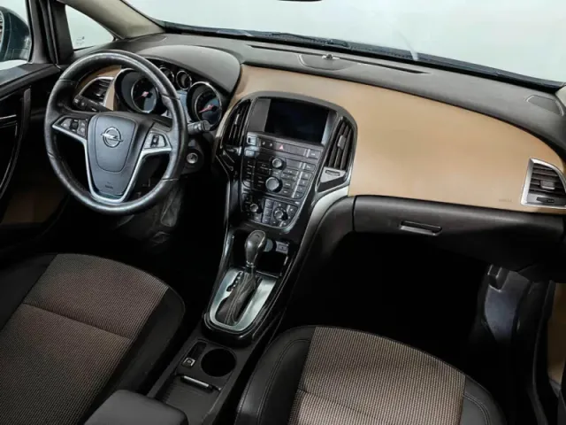 Opel Astra, J Рестайлинг — фото 7