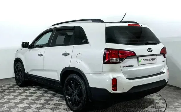 Kia Sorento, II Рестайлинг — фото 4
