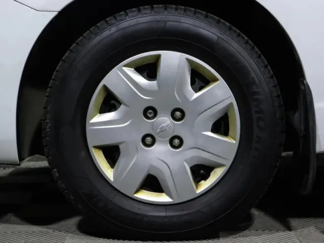 Chevrolet Cobalt, II Рестайлинг — фото 9