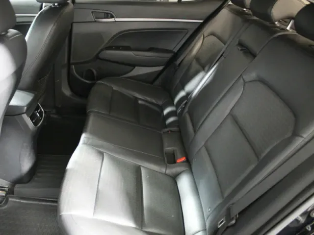 Hyundai Elantra, VI (AD) — фото 6