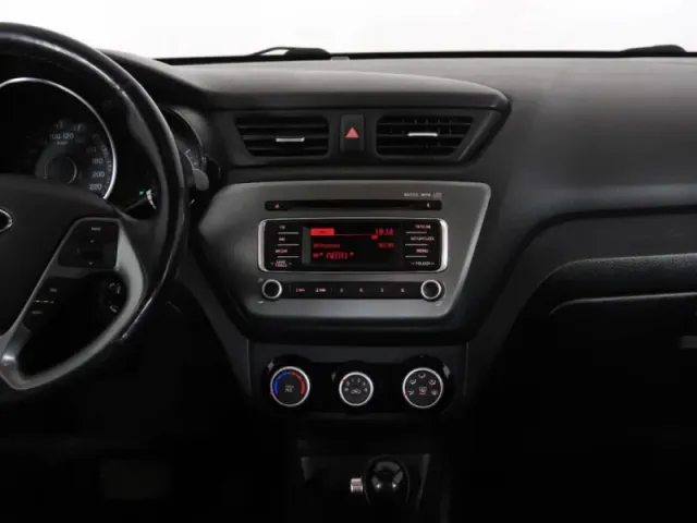 Kia Rio, III Рестайлинг — фото 14