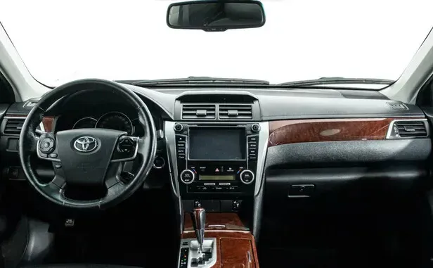 Toyota Camry, VII (XV50) — фото 5
