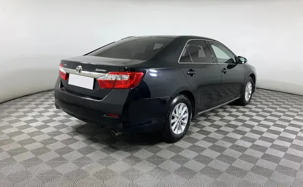 Toyota Camry, VII (XV50) — фото 2