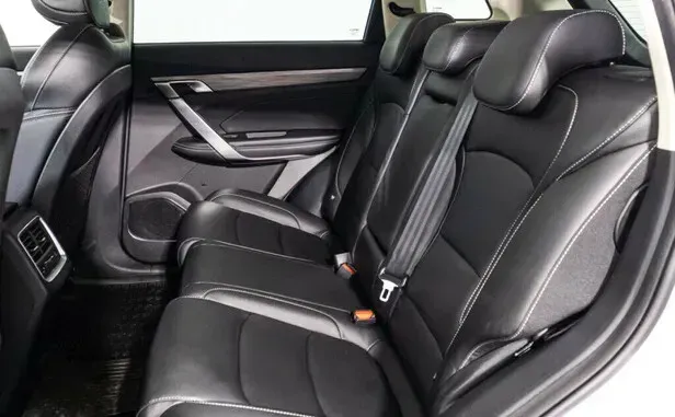 Geely Atlas Pro — фото 8