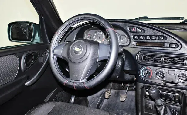 Chevrolet Niva, I Рестайлинг — фото 6