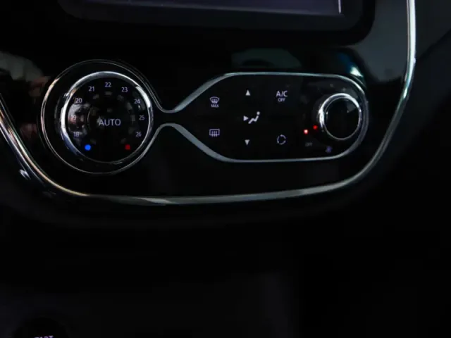 Renault Kaptur, I — фото 15