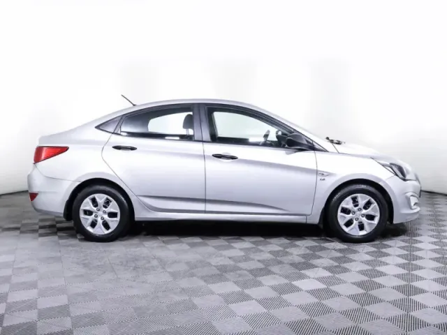 Hyundai Solaris, I Рестайлинг — фото 4