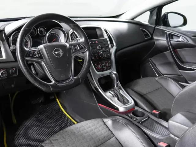 Opel Astra, J Рестайлинг — фото 13
