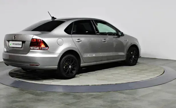 Volkswagen Polo, V Рестайлинг — фото 2
