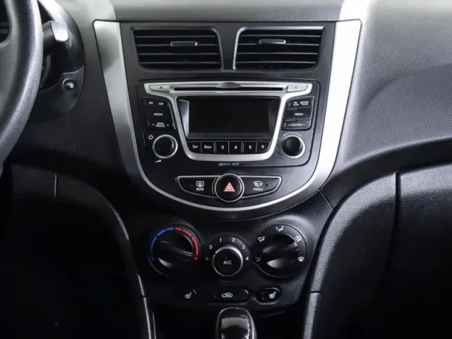 Hyundai Solaris, I Рестайлинг — фото 14