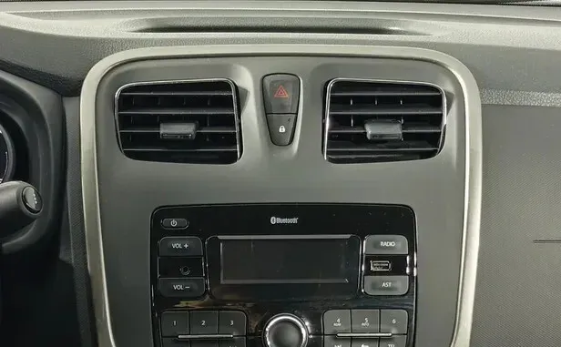 Renault Sandero, II Рестайлинг — фото 8
