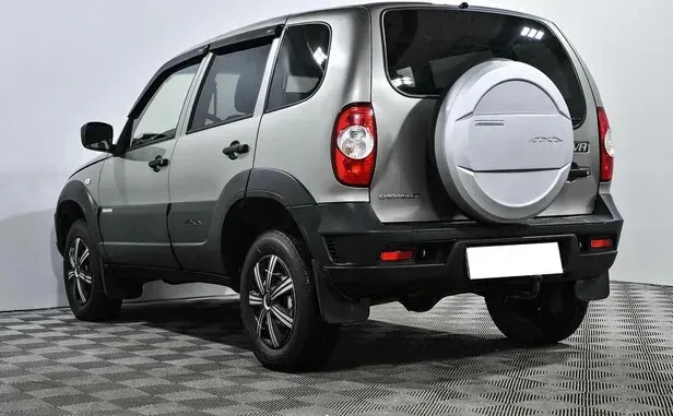 Chevrolet Niva, I Рестайлинг — фото 4