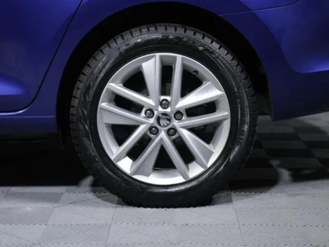 Skoda Rapid, I Рестайлинг — фото 9