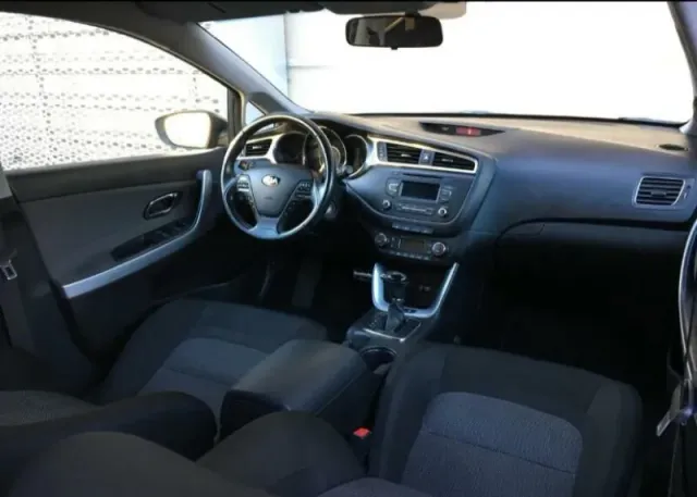 Kia Ceed, II Рестайлинг — фото 4