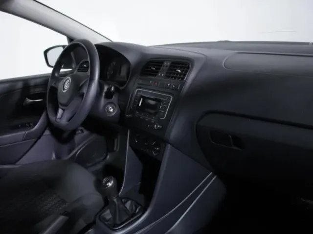 Volkswagen Polo, V Рестайлинг — фото 10