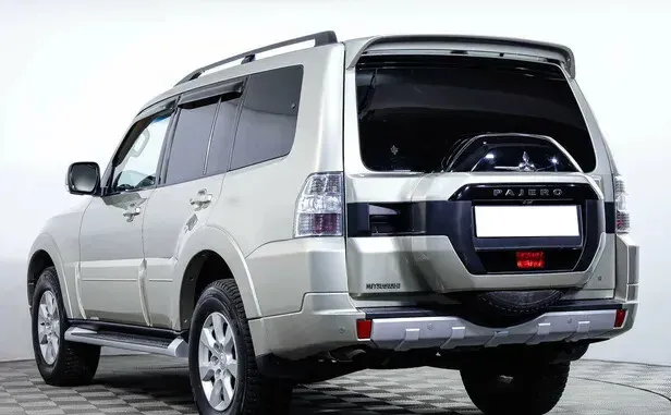 Mitsubishi Pajero, IV Рестайлинг 2 — фото 4