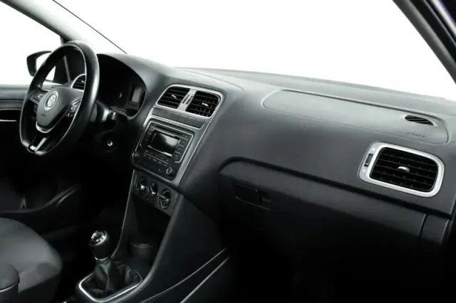 Volkswagen Polo, V Рестайлинг — фото 10