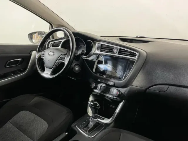 Kia Ceed, II Рестайлинг — фото 12
