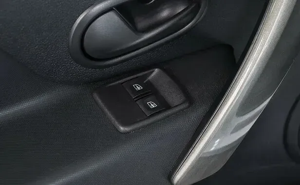 Renault Logan, II Рестайлинг — фото 15