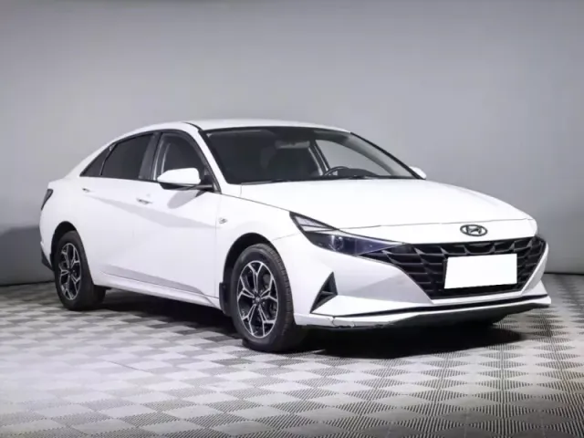 Hyundai Elantra, VII (CN7) — фото 3