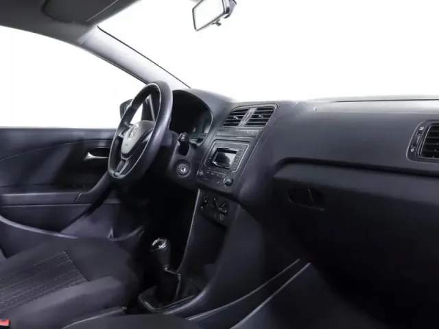 Volkswagen Polo, V Рестайлинг — фото 13