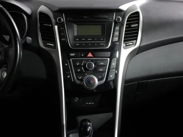 Hyundai i30, II — фото 14