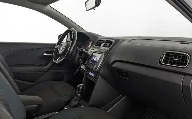 Volkswagen Polo, V Рестайлинг — фото 5