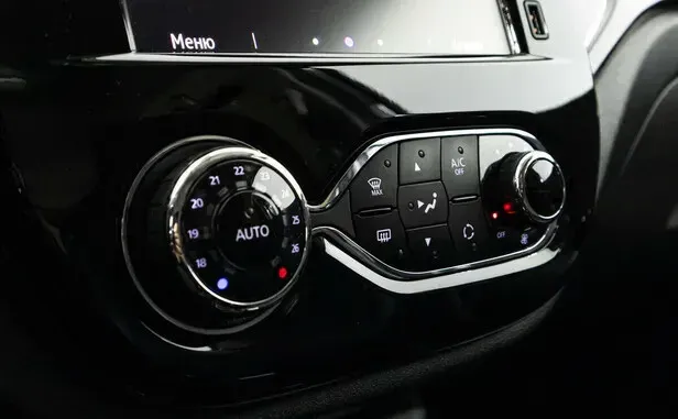 Renault Kaptur, I Рестайлинг — фото 8