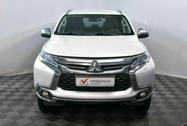 Mitsubishi Pajero Sport, III — фото 3