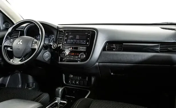 Mitsubishi Outlander, III Рестайлинг 3 — фото 7