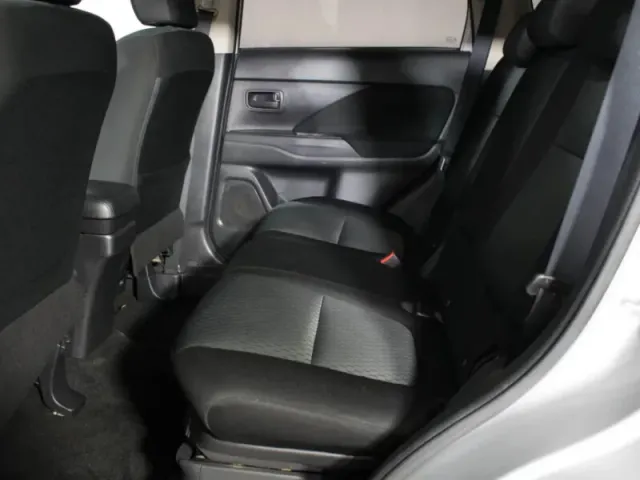 Mitsubishi Outlander, III Рестайлинг — фото 10