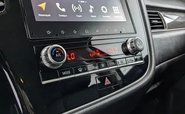 Mitsubishi Outlander, III Рестайлинг 3 — фото 10