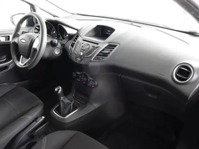 Ford Fiesta, Mk6 Рестайлинг — фото 6