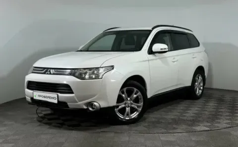 Mitsubishi Outlander, III — фото 1