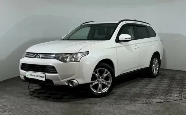 Mitsubishi Outlander, III — фото 1