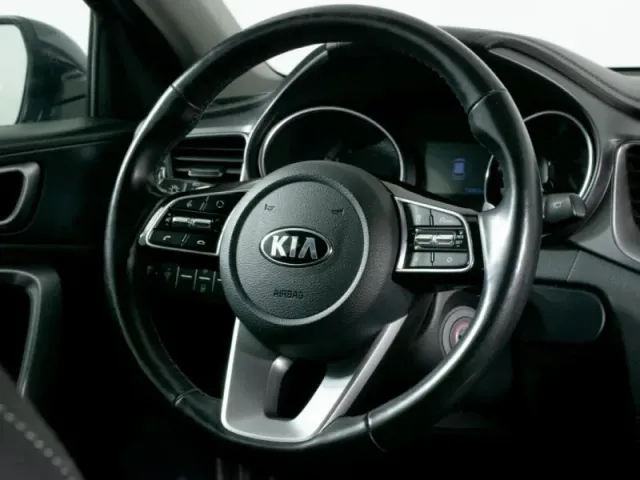 Kia Ceed, III — фото 16