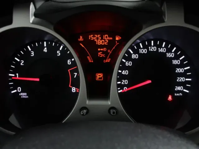 Nissan Juke, I Рестайлинг — фото 12