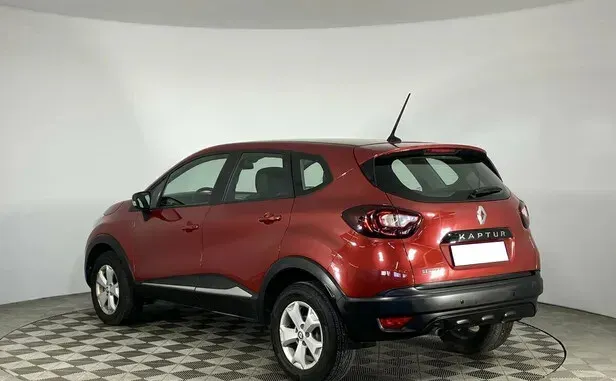 Renault Kaptur, I Рестайлинг — фото 4