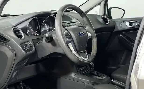 Ford Fiesta, Mk6 Рестайлинг — фото 8