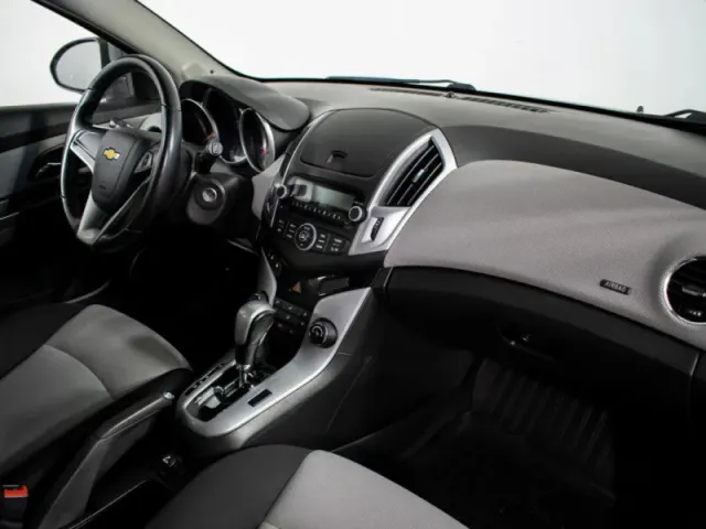 Chevrolet Cruze, I Рестайлинг — фото 5