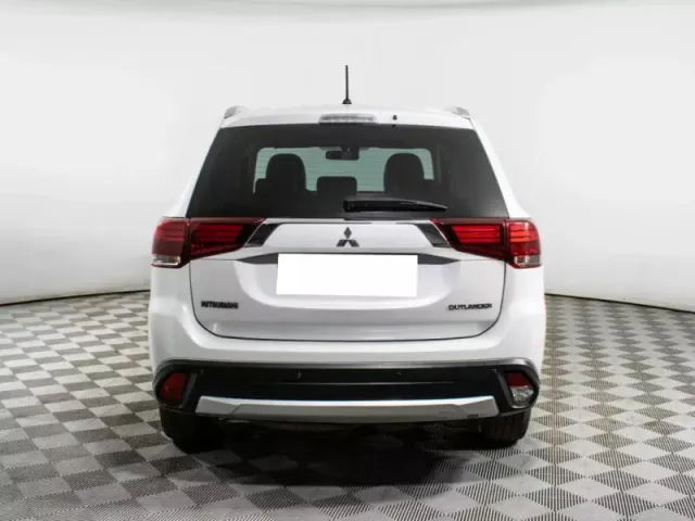 Mitsubishi Outlander, III Рестайлинг 2 — фото 5