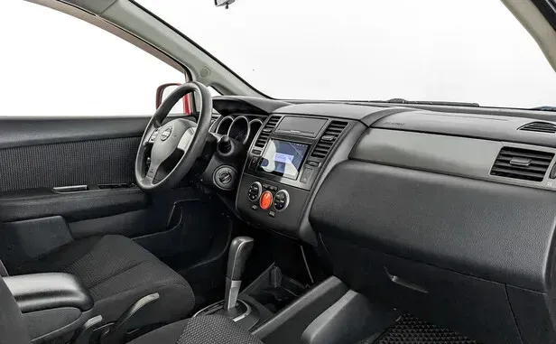 Nissan Tiida, I Рестайлинг — фото 7