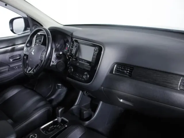 Mitsubishi Outlander, III Рестайлинг 2 — фото 10