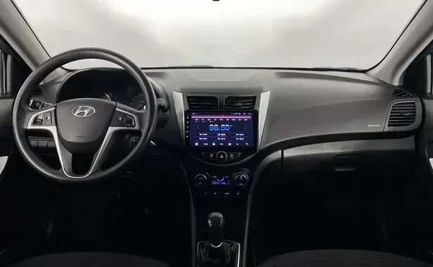 Hyundai Solaris, I Рестайлинг — фото 5