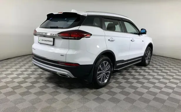 Geely Atlas Pro — фото 16