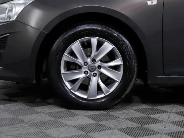 Chevrolet Cruze, I Рестайлинг — фото 10