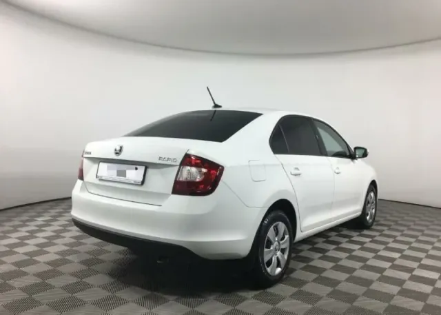 Skoda Rapid, I Рестайлинг — фото 3