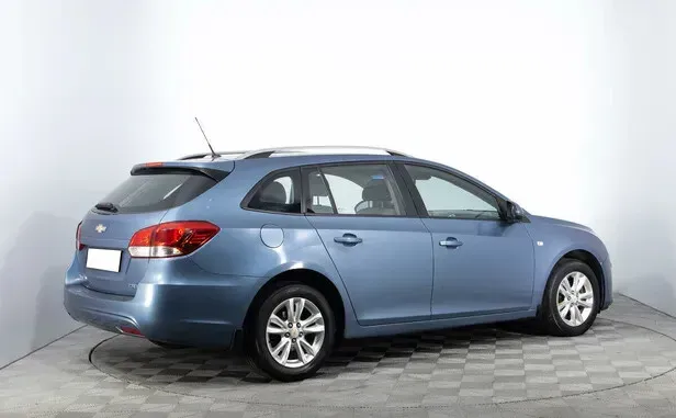 Chevrolet Cruze, I Рестайлинг — фото 2