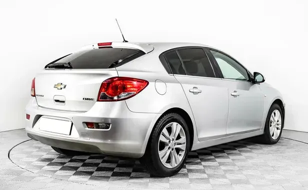 Chevrolet Cruze, I Рестайлинг — фото 2