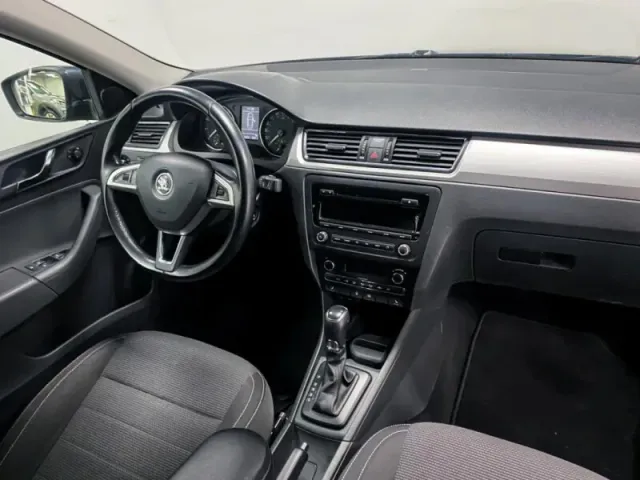 Skoda Rapid, I — фото 13